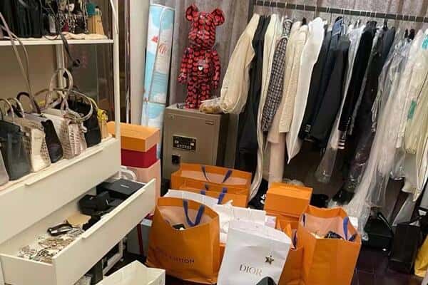 九江市修水回收一线品牌衣服